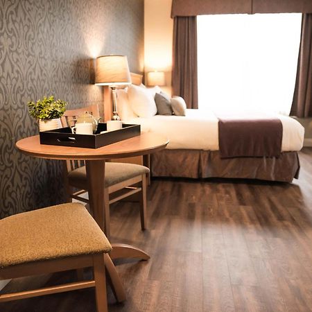 Cambridge Hotel And Conference Centre Zewnętrze zdjęcie