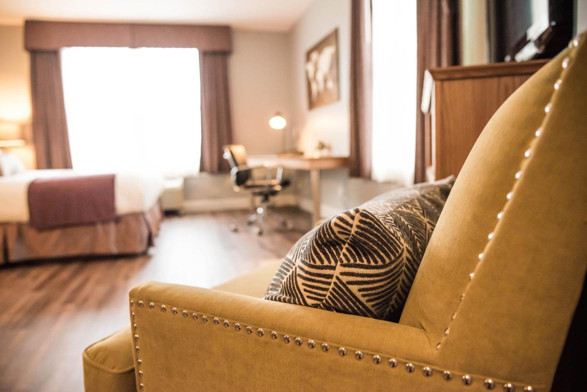 Cambridge Hotel And Conference Centre Zewnętrze zdjęcie
